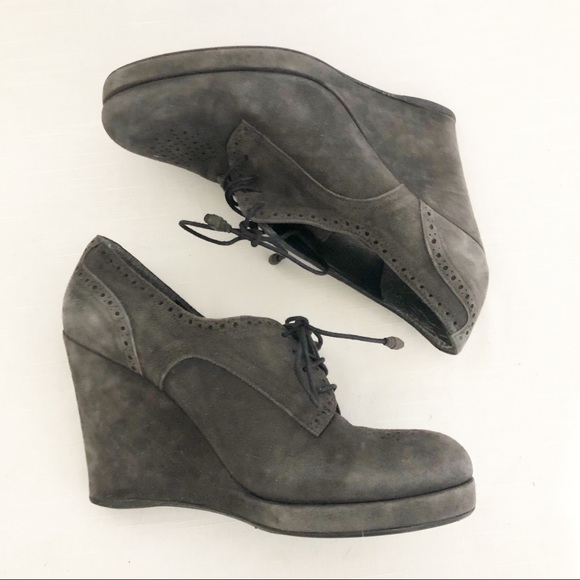 Stuart Weitzman 8.5 M suede Oxford wedge - Picture 2 of 10